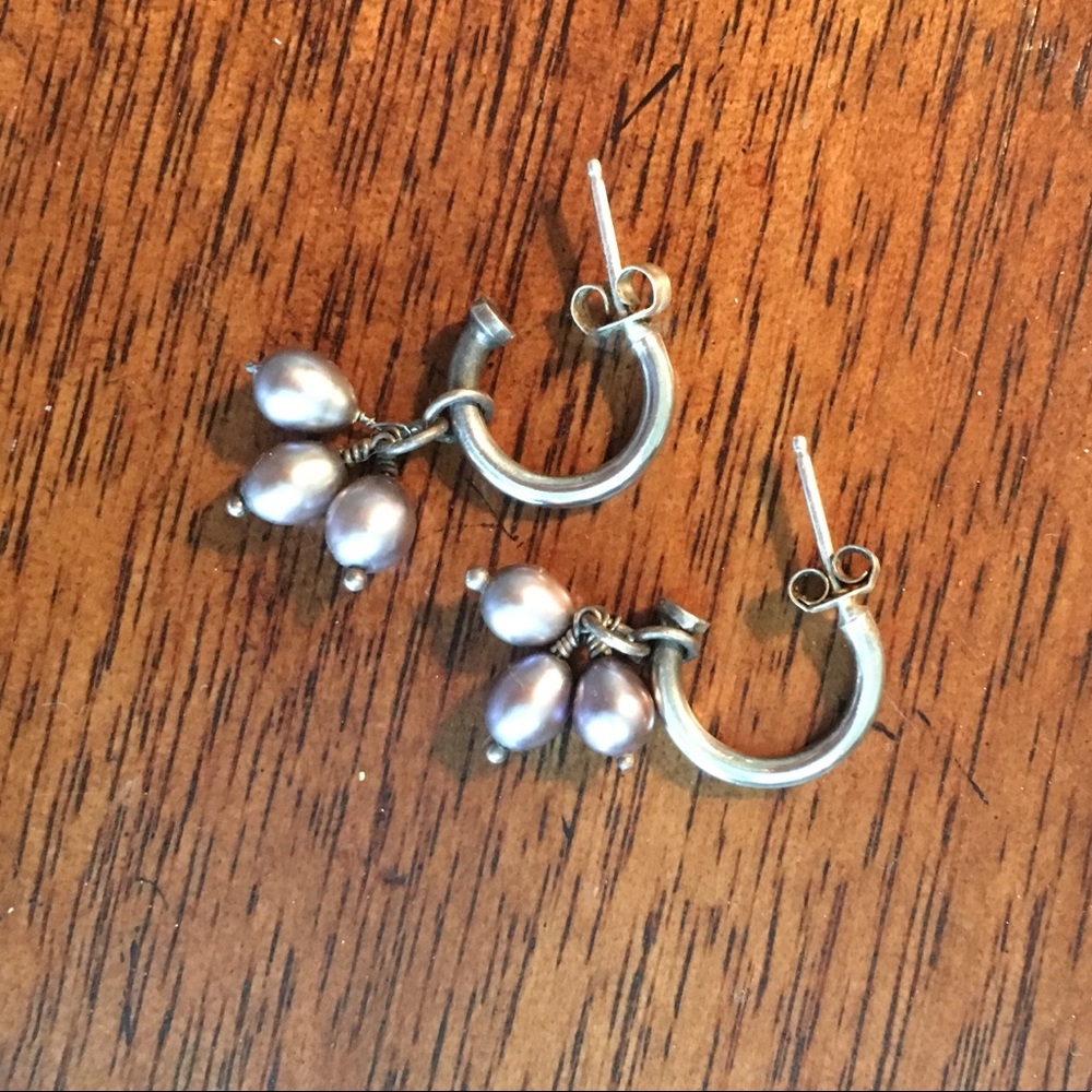 Genuine silver and pearl earrings